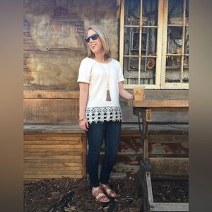 Anthropologie Saturday/Sunday Tunic with Lace Hem – Size XS